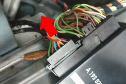 Chrysler Crossfire Convertible Power Top Control Module AKS Replacement 2004-2007