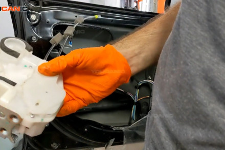 Door Actuator Replacement Mitsubishi Mirage G4