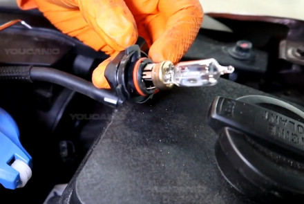 Low Beam Light Bulb Replacement Kia Optima 2016-2020