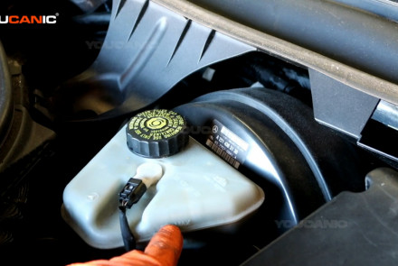 2006-2013 S-Class Mercedes-Benz Check or Add Brake Fluid