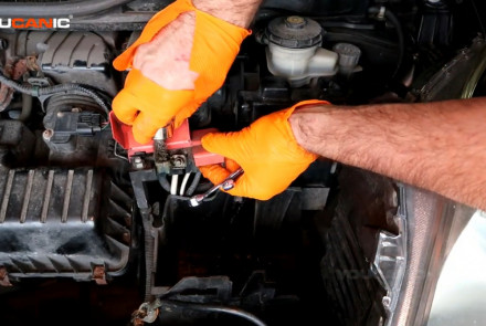 2007-2012 Honda Fit Battery Replacement
