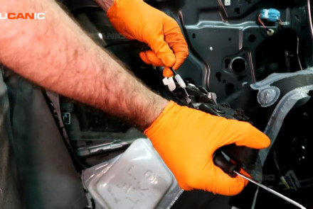 Honda Fit Replace Inner Door Handle