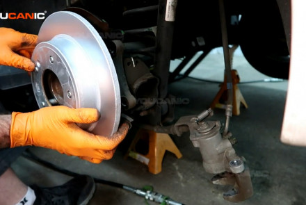 Kia Forte Rear Brake Pads & Rotor Replacement Guide