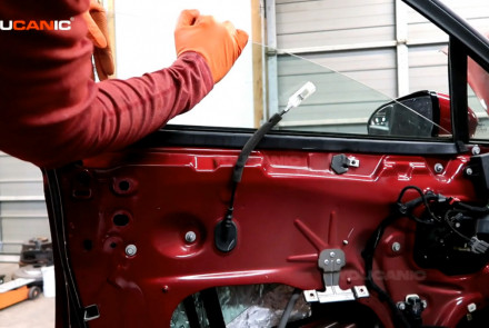 Ford Fusion Door Window Glass Replacement Guide
