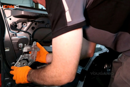 Honda Fit Replace Window Regulator