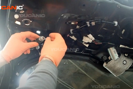 2017+ Nissan Rogue Sport Reverse Light Bulb Replacement