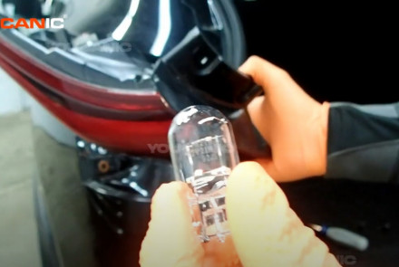 2017+ Nissan Rogue Sport Rear Turn Signal Light Bulb Replacement