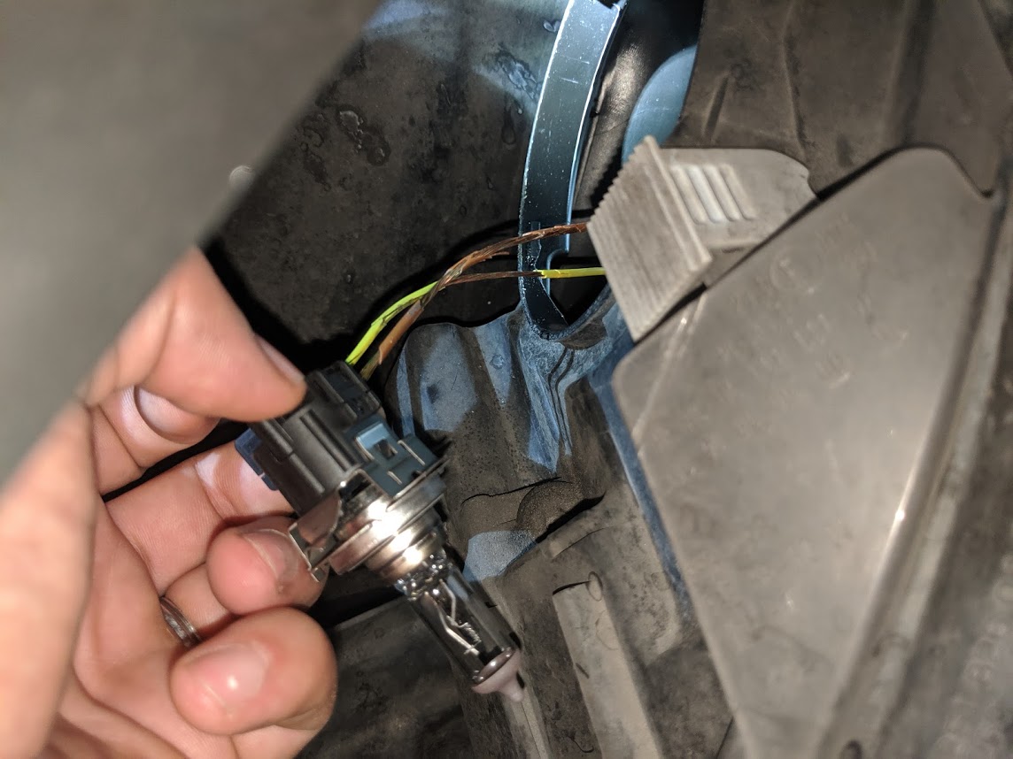 damaged dry roten wires headlight