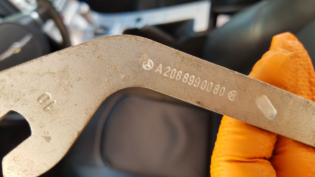 crossfire convertible top tool for manual operation