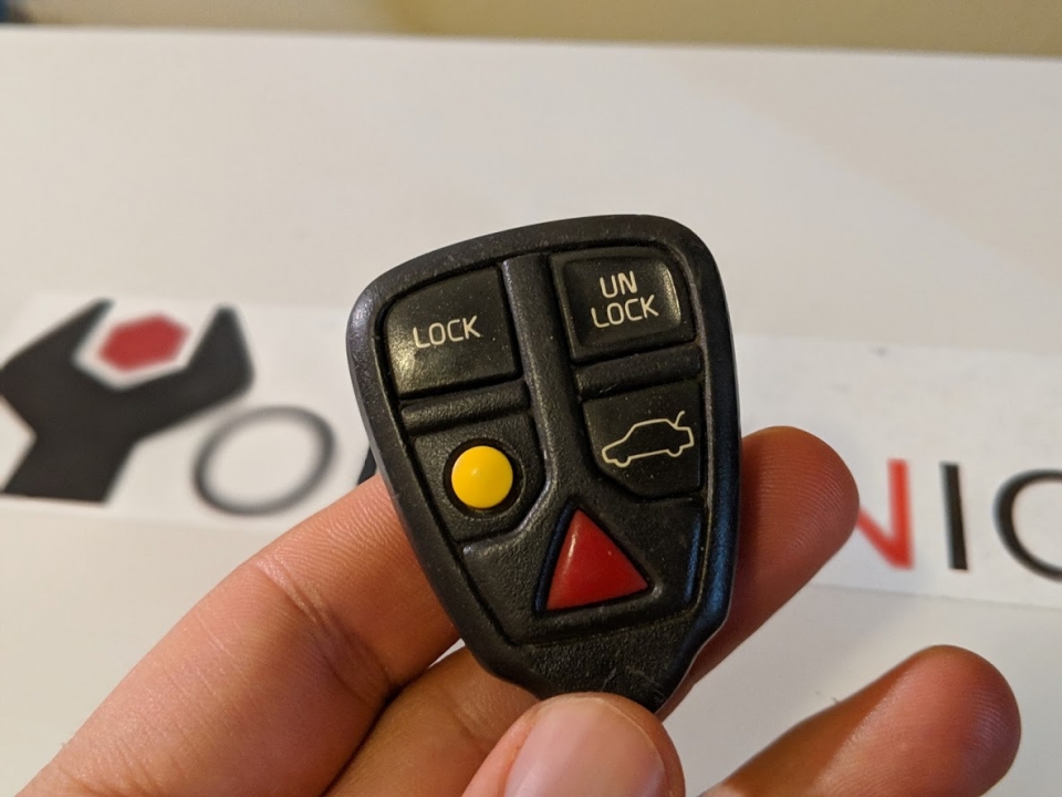 Volvo unlock remote alarm battery replacement