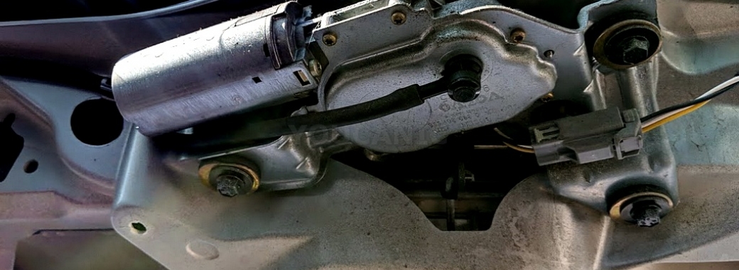 Volvo Rear Wiper Motor Replacment Fix
